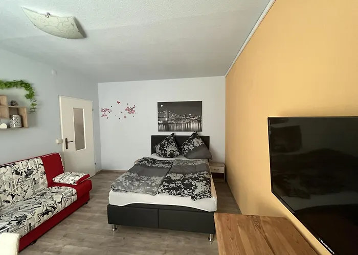 Gemuetliche Kleine In Альтенберг